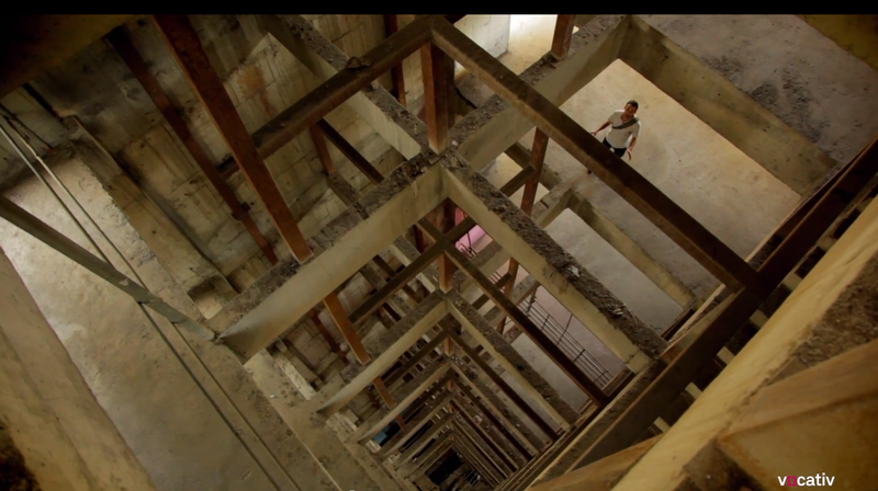 Illustration for article titled Rare Video From Inside a 45-Story Venezuelan Slum